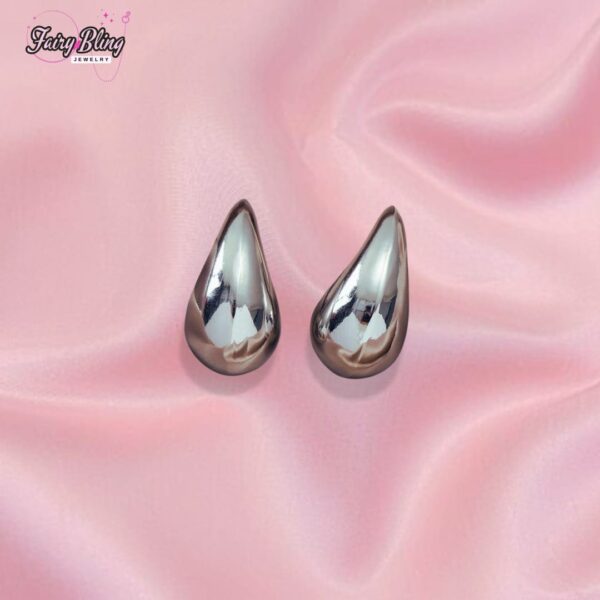 Smooth Water Drop Shaped Stud Earrings- SILVER